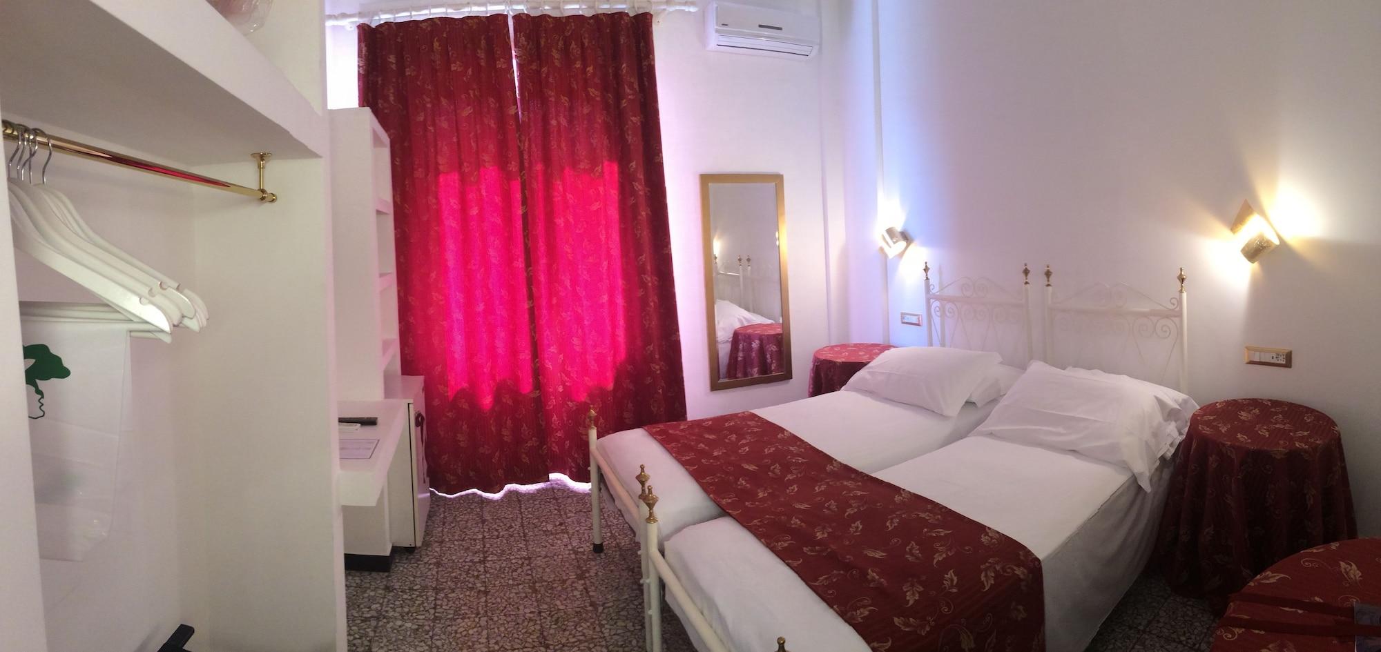 Eveline Portosole Hotel Sanremo Exterior foto